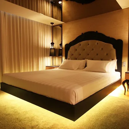 Silk Motel Pedroso
